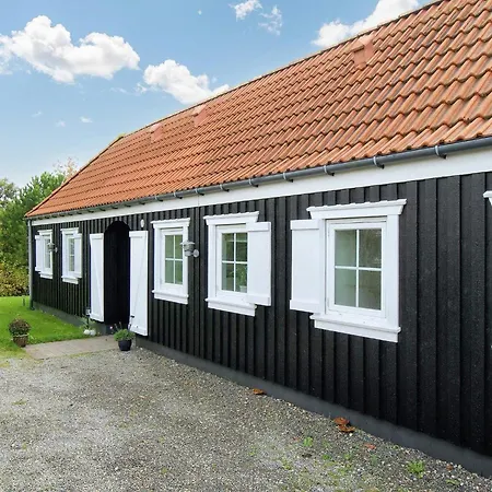 4 Star In Vejby-by Traum 펜션 *