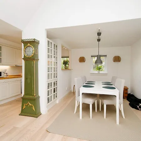 4 Star In Vejby-by Traum *